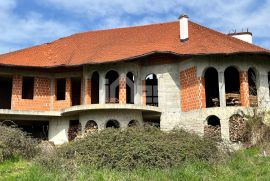 Roh-Bau vila na Perjavici s prekrasnim panoramskim pogledom, Stenjevec, Maison