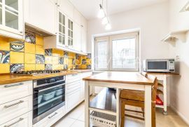 Kraljevec, prekrasan dvoetažan stan za najam, Zagreb, Apartamento