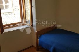 Autohtona dalmatinska kuća - prvi red do mora!!!, Novigrad, Famiglia
