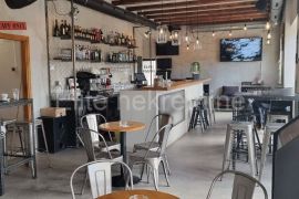 Škurinje - prodaja poslovnog prostora, kafića, 100m2!!, Rijeka, العقارات التجارية
