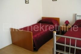 Jurandvor - prodaja 6 apartmanskih jedinica, Baška, بيت