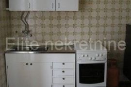 Jurandvor - prodaja 6 apartmanskih jedinica, Baška, House