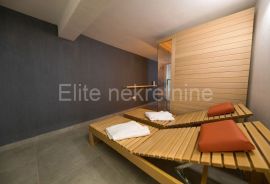 Grižane - villa sa 2 stana i bazenom, 360 m2, Vinodolska Općina, Σπίτι