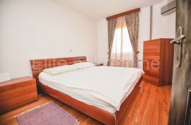 Trsat - prodaja samostojeće kuće, 285m2, Rijeka, Haus
