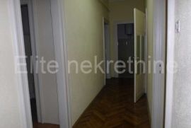 Centar - četverosoban stan pogodan i za poslovni prostor, Rijeka, شقة