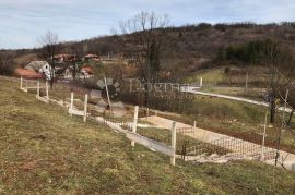 Blizina Plitvica, započeta gradnja kuće za odmor, Rakovica, Arazi