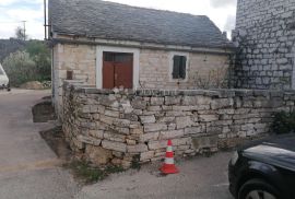 PRILIKA! Stara kamena kuća u Krč Dolcu kraj Primoštena, Šibenik, Дом