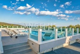 Sevid - luksuzna vila sa bazenom i otvorenim pogledom na more, Marina, Famiglia