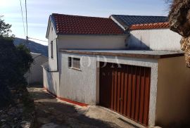 Grižane kamena kuća sa garažom, Vinodolska Općina, Casa