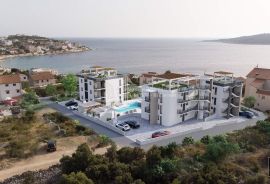 Prostrani apartman s bazenom u Sevidu blizu mora, Marina, Διαμέρισμα