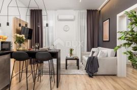 RIJEKA, CENTAR -  Uhodani posao tri moderna apartmana 1S+DB s vlastitim balkonima, Rijeka, Flat