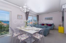 Čiovo, hotel s apartmanima, prodaja, Trogir, Poslovni prostor