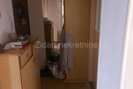 Nova Galenika, Emilije Jakšić, prodaja dvosobnog stana, Zemun, Appartamento
