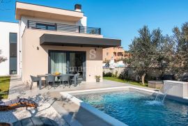 ISTRA – PREMANTURA, moderna smart home vila s bazenom blizu mora, prodaja, Medulin, Maison