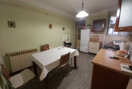 RIJEKA - CENTAR, stan od 110.55 m2, Rijeka, Appartamento