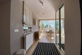 OPATIJA, Luksuzan stan od 260 m2, 6S+DB, s prekrasnim pogledom na more, Opatija, شقة