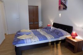 MARTINKOVAC, iznajmljuje se stan od 104 m2, Rijeka, Διαμέρισμα