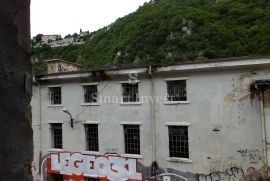 RIJEKA - CENTAR, prodaje se hala od 10.000 m2, Rijeka, Ticari emlak