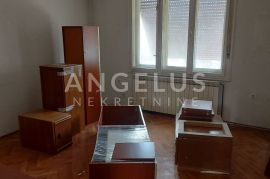 Zagreb, Trnje – Bosutska, 2 stana, 50 i 40 m2, za ADAPTACIJU, Trnje, Stan