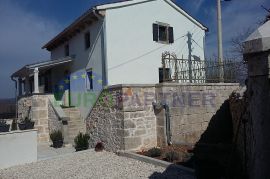 Kamena ljepotica s grijanim bazenom, Sveti Lovreč, Istra, Sveti Lovreč, Casa