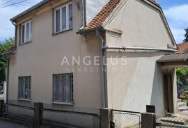 Zagreb, Donja Dubrava – samostojeća kuća s garažom za rušenje, Donja Dubrava, Famiglia