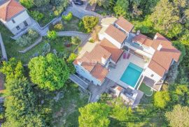 OPATIJA RIVIERA - privatna vila posebnog rasporeda s bazenom i panoramskim pogledom na more, Opatija - Okolica, Kuća
