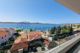 Penthouse od 150 m2 s pogledom na more i Trogir, Seget, Daire