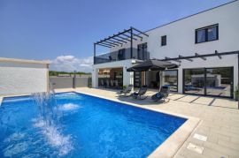 Moderna villa na prodaju, Loborika, Istra, Marčana, بيت