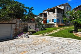 Idilično imanje sa dvije kamene kuće u srcu Istre!, Tinjan, House