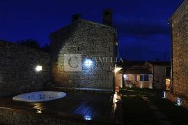 Idilično imanje sa dvije kamene kuće u srcu Istre!, Tinjan, Maison