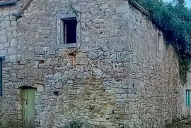 Dvije kamene kuće u Bogomolju, Sućuraj, Casa