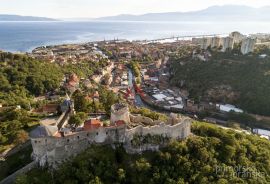 Trsat, građ. zemljište, 620 m2, pogled na more!, Rijeka, Land