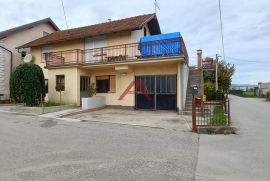 Zagreb, Sveta Klara, samostojeća kuća 185 m2, sa dva odvojena stana, Novi Zagreb - Zapad, Ev