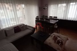 Zagreb, Dubrava, TOP lokacija, 2 stana 135 m2 sa garažom, Donja Dubrava, Flat