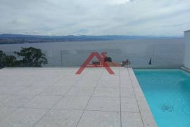 Luksuzni dvoetažni penthouse površine 435 m2,terasa, pogled na more, bazen!, Opatija, Appartamento