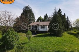 Kuća u zelenilu s prostranom okućnicom u okolici Samobora, Samobor - Okolica, Ev