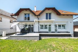 Zaprešić, Ivanec Bistranski, prekrasna kuća NKP 128m2 sa pripadajućom garažom i okućnicom, Famiglia