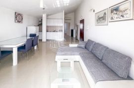 Trogir/Kompletno namješten stan sa pogledom, Trogir, Wohnung
