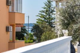 Stan sa bazenom na odličnoj lokaciji, Medulin, Istra, Medulin, Apartamento