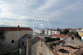 Zadar, Diklo - kuća - višeetažni stan 120m2 u blizini mora! 255000€, Zadar, Διαμέρισμα