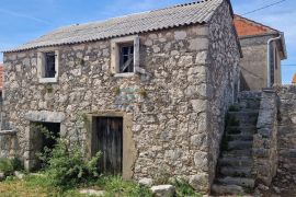 Stara kamena kuća, PRODAJA 116 m2, za adaptaciju, Pakoštane, Дом