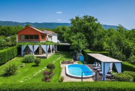 Lijepa kuća za odmor okružena prirodom, Buzet,okolica, Istra, Buzet, Famiglia