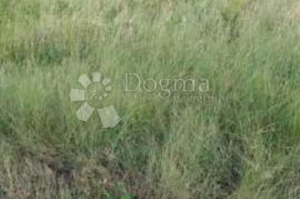 Poljoprivredno zemljište na super lokaciji!, Vinodolska Općina, Terreno