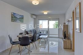 Istra, Murine, novo adaptiran stan s dvije spavaće sobe NKP 61,2 m2, Umag, Apartamento