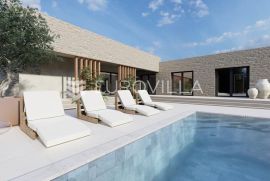 Istra, Klarići, moderna kamena kuća 147m2 s bazenom okružena zelenilom, Svetvinčenat, Maison