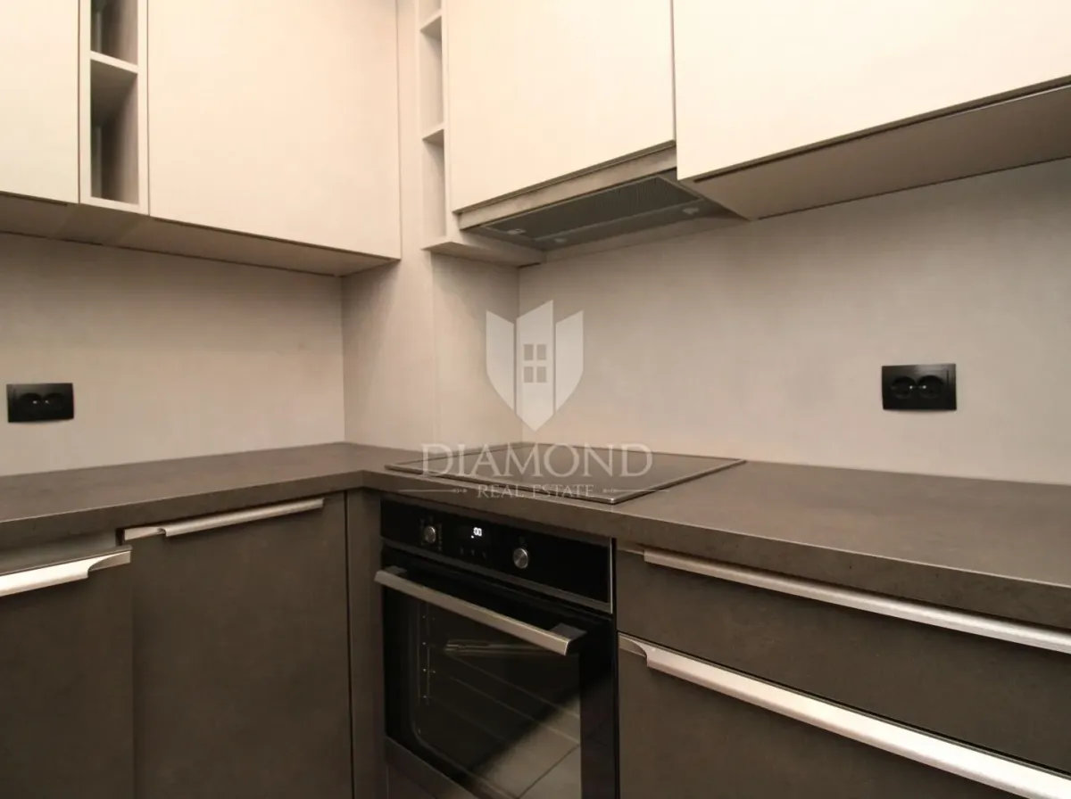 PRILIKA! STAN U CENTRU GRADA, Rijeka, Apartamento