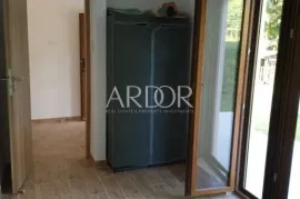 Fužine, samostojeća kuća s dva stana, Fužine, Casa