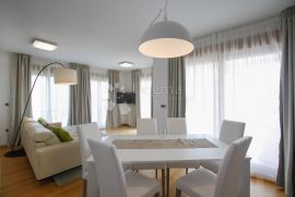 Dizajnerski apartman 10m od mora, Novi Vinodolski, Flat