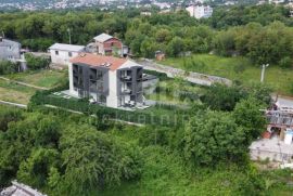 VIŠKOVO- građevinsko zemljište 1097 m2, sa građevinskom dozvolom, početak gradnje- odmah!, Viškovo, Zemljište