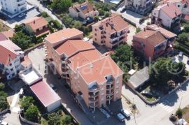 Zadar Borik poslovni prostor 149 m2 top lokacija, Zadar, Poslovni prostor